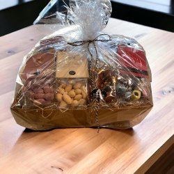 Gavekurv - Slik og chokolade med Weibel lkkerier