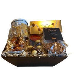 Gavekurv - Kaffe, mandler og sde sager