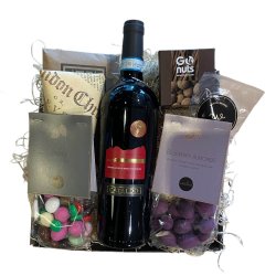 Gavekurv med Italiensk vin, karamel og Bagsvrd lakrids