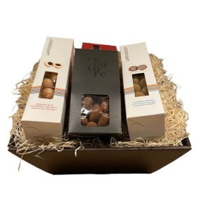 Gavekurv med Lakridseriet lakrids chokolade og Cocoture slik