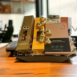 Gavekurv med Lakridseriet lakrids og sde lkkerier