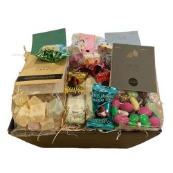 Gavekurv med slik, luksus lakrids og chokolade