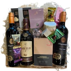 Gavekurv med Abuelo rom og Italiensk Bayanegra Tempranillo vin 