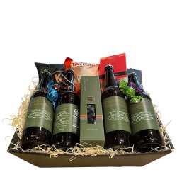 Stor gavekurv med l og snacks