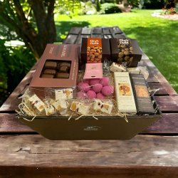 Chokolade og karamel gavekurv