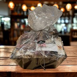 Chokolade og karamel gavekurv