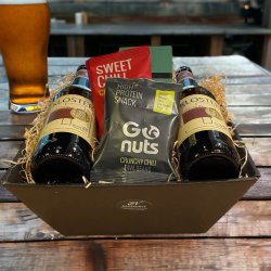 Gavekurv med l fra klosterbryggeriet og snack