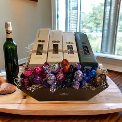 Gavekurv med Lakridseriet lakrids og chokoladekugler