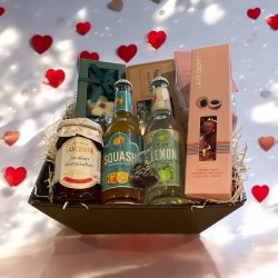 Sodavands gavekurv med snacks