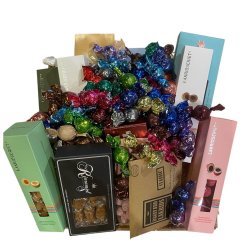 Gavekurv - Delegave med slik, karameller og chokolade