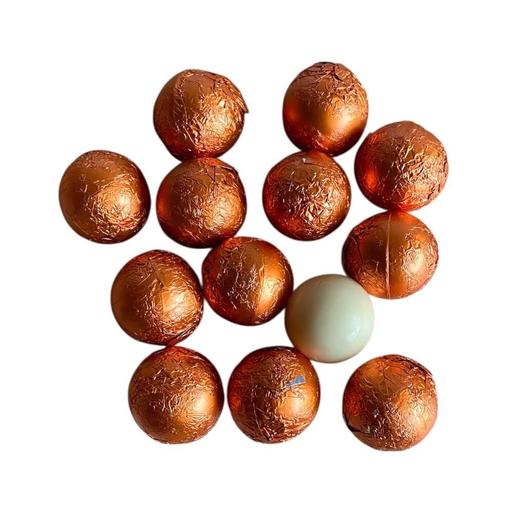 Fyldt chokoladekugle med appelsin