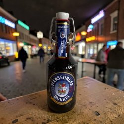 Flensburger Dunkel � Klassisk m�rk tysk �l