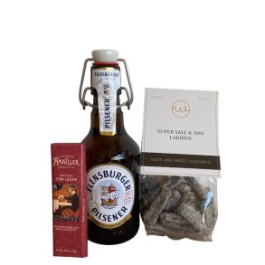L�kker gavepakke med Flensburger pilsner, lys chokolade og lakrids