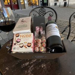 Gavekurv: Fransk Les Sonnailles og Belgiske Noble chokoladehjerter