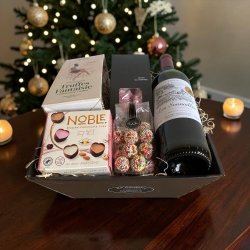Gavekurv: Fransk Les Sonnailles og Belgiske Noble chokoladehjerter