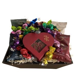Eksklusiv chokolade- og lakridsgavekurv til fork�lelse
