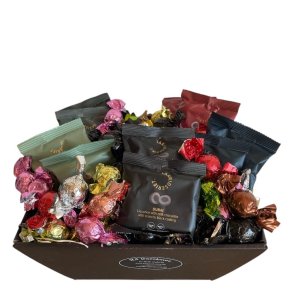 Gavekurv: Delekurv med 1 kg. Cocoture og 10 Lakridseriet poser