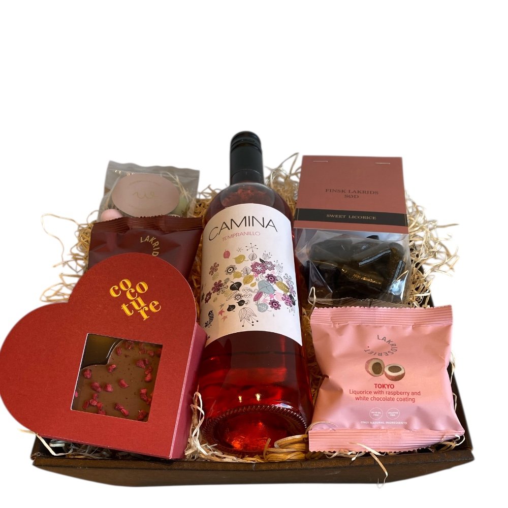 Gavekurv med Camina ros� og hjertechokolade