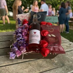 Lille Gavekurv med Ros� &amp; Chokolade � En smagsfuld hilsen