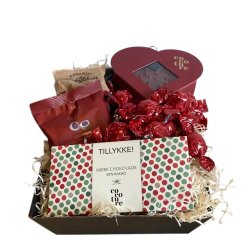 Lille r�d TILLYKKE gavekurv med Cocoture chokolade