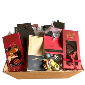 Stor Luksus Gavekurv med Chokolade, Ndder og Slik