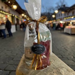 Gavepakke: Elegant guldbund med Thorn gin og Valencia mandler