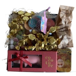 Jule gavekurv med marcipangris og slik - Julestemning kurv