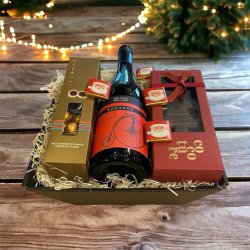 Jule gavekurv med spansk vin og marcipan juletr