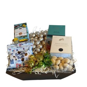 Eksklusiv P�skekurv: En frisk smag af for�r